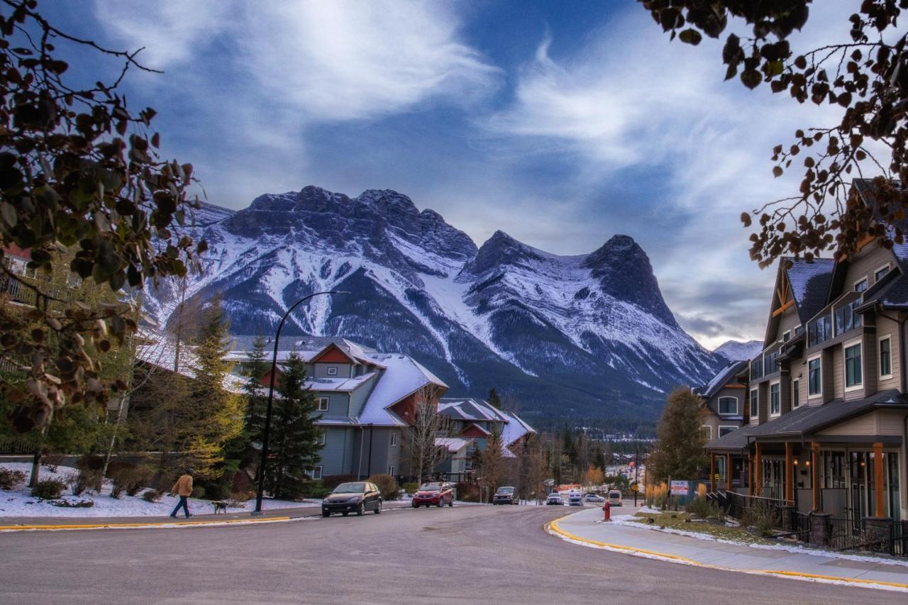 Mountain View 2 Bedroom - Wt Floor-401 * Canmore